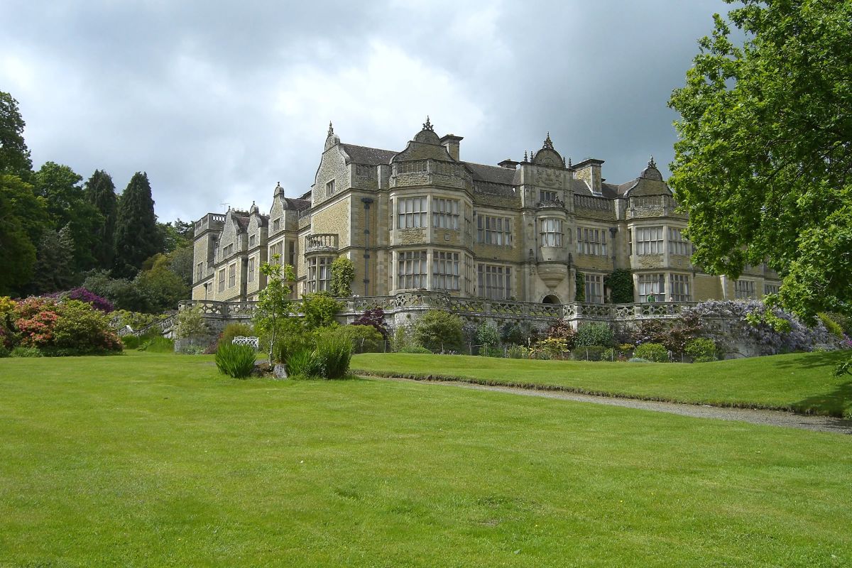 Stokesay Court, Shropshire