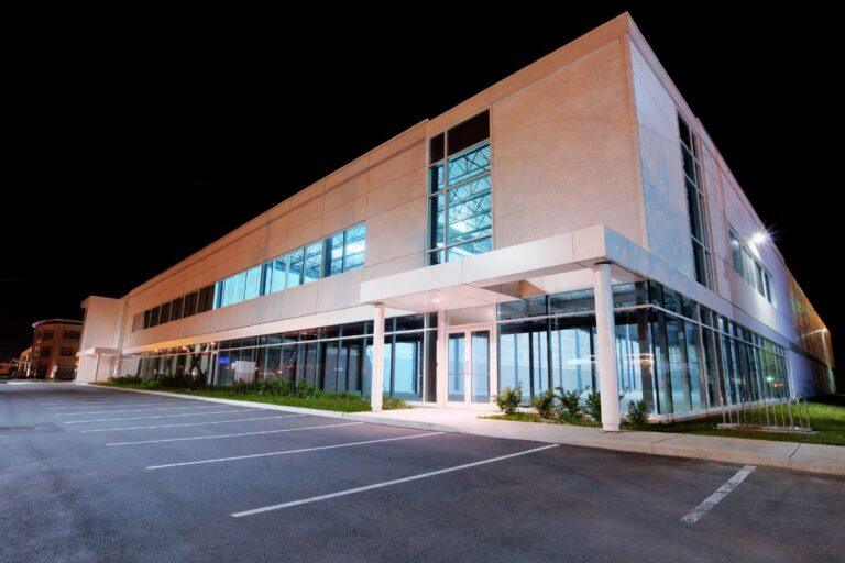 How to Invest in Commercial Real Estate: A Proper Guide for Beginners