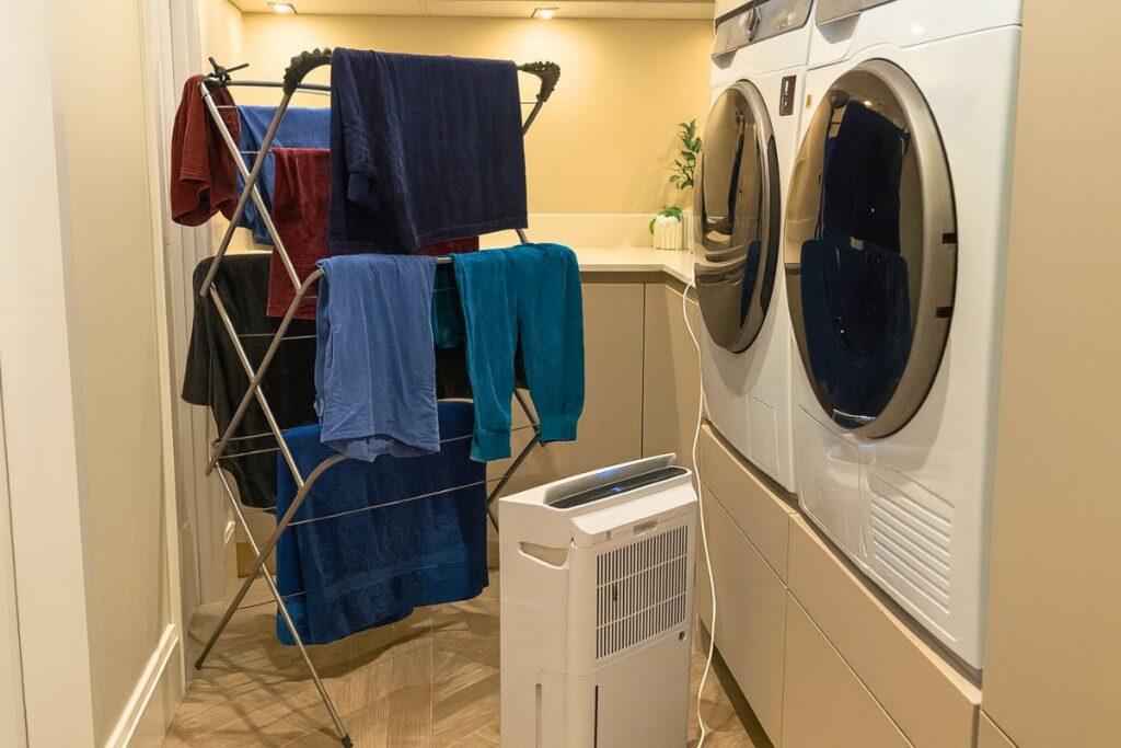 How Can You Use A Dehumidifier For Drying Clothes – An Easy Guide