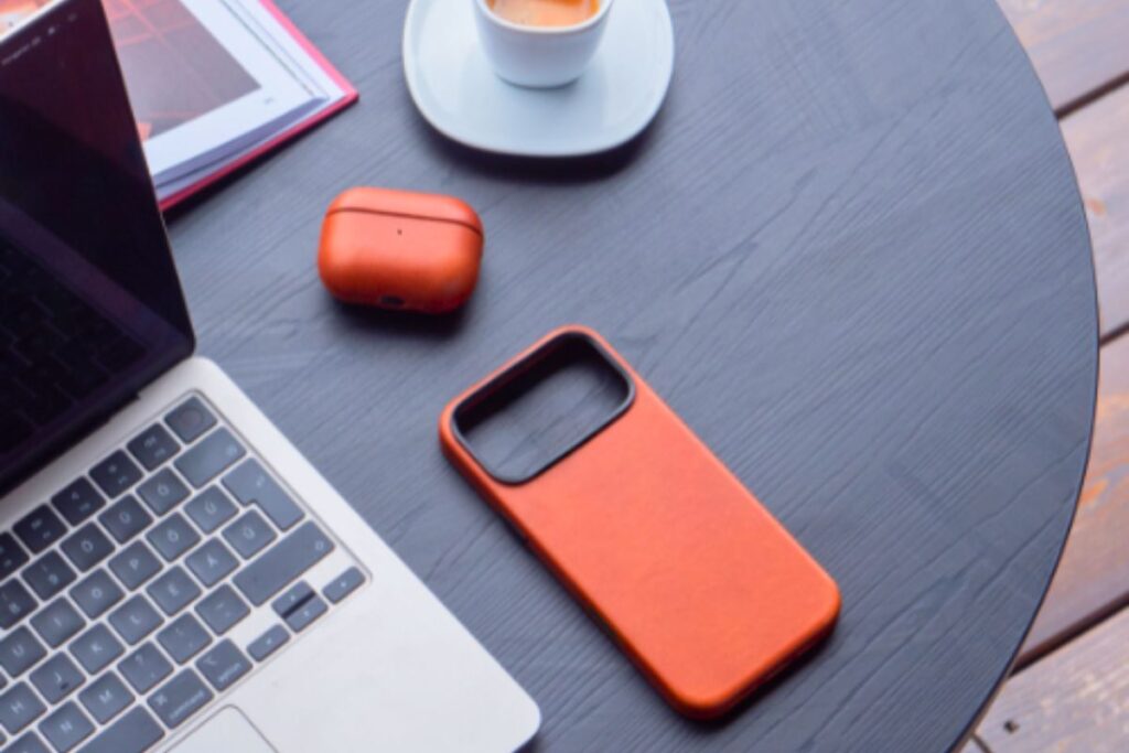 Minimalist Desk Setup Ideas: How Ryan London Brings Warmth to Technology