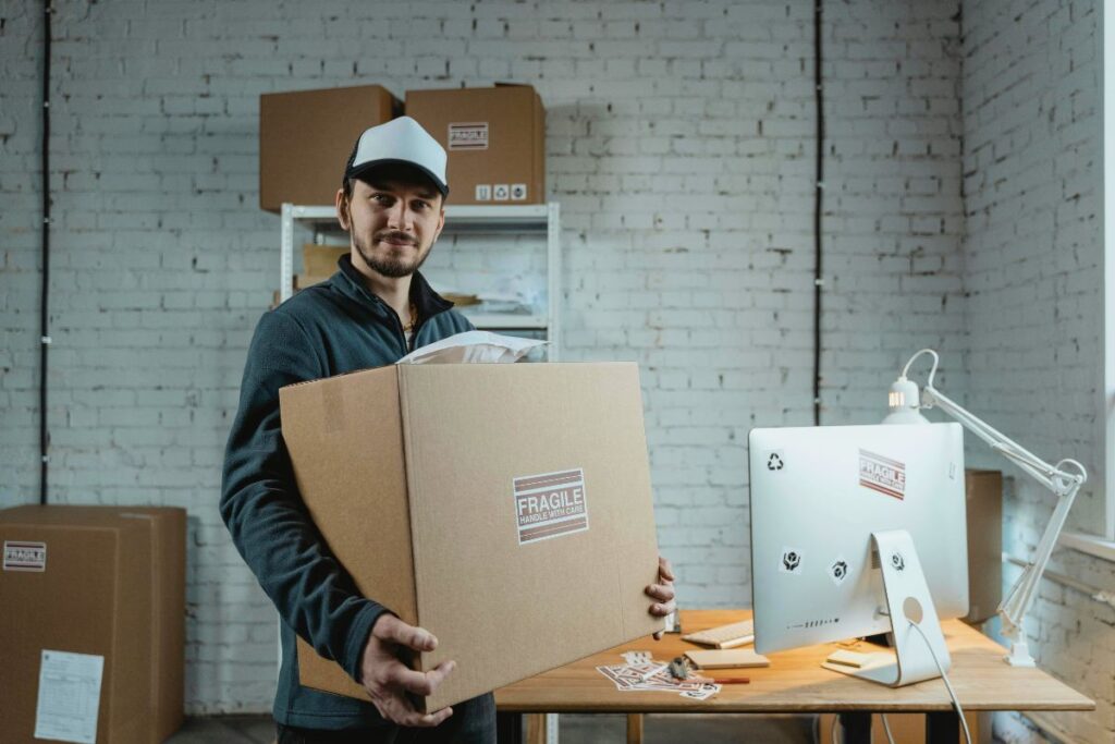 Comparison of Logistics Solutions for E-commerce in 2026