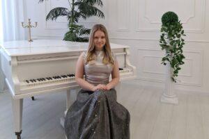 laura vitez - the composer
