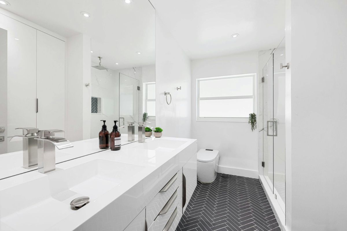 bathroom renovators
