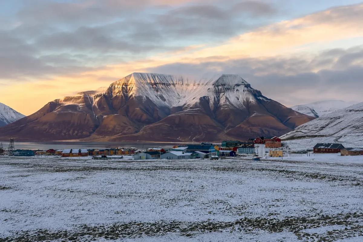 longyearbyen norway worlds northernmost city
