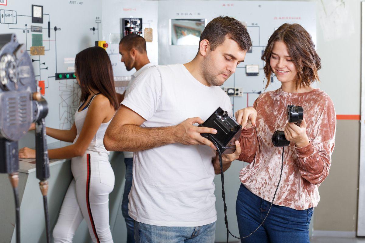 escape room fun date idea