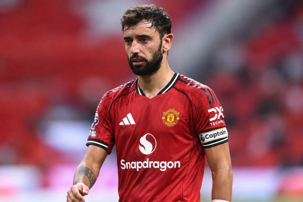 Why Rooney Calls Man Utd Players “Babies”? Bruno Fernandes Remains Captain After Como Loss