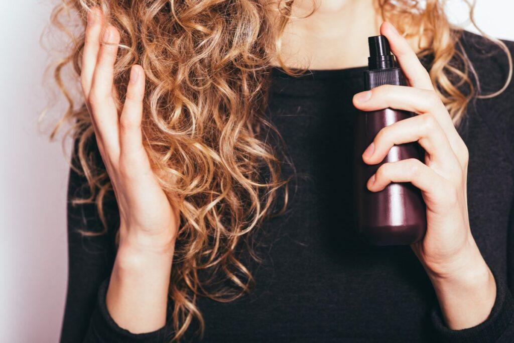 How To Use Heat Protectant Spray Without Wrecking Your Hair